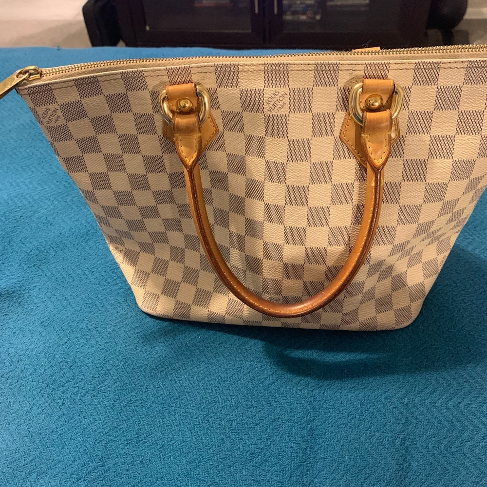 Louis Vuitton Purse